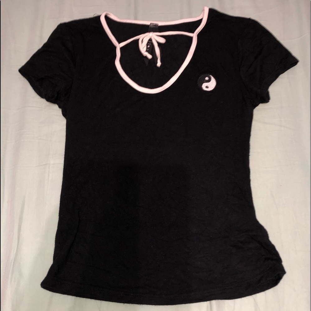 Yin Yang Tie Front Black & White Top